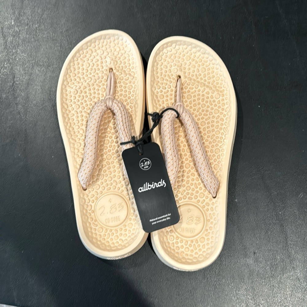 Allbirds Sugar Zeffer Lux Beige. New with tags. Women’s 9.